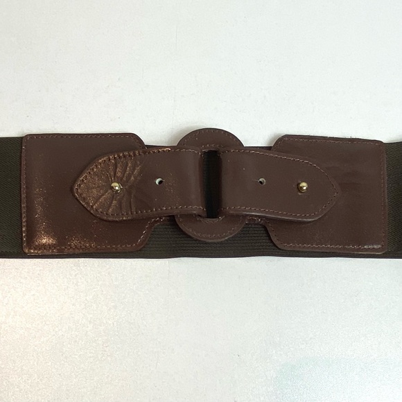 Vtg Motion East Belt Chocolate Brown Elastic Leather Goldtone Closure Sz L Y2K - Picture 2 of 6